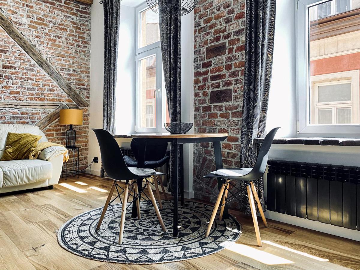 Charming With Air Conditioning, Old Town & Kazimierz Apartment Krakau